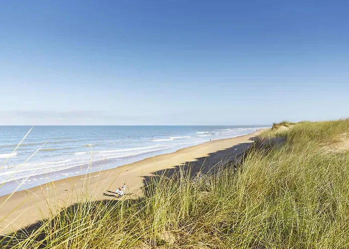 Spacieux 4 Pers, Balcon, Vue Mer, Proche Plage, Parking, Ménage Inclus - Fr-1-224c-116 Appartement Saint-Hilaire-de-Riez