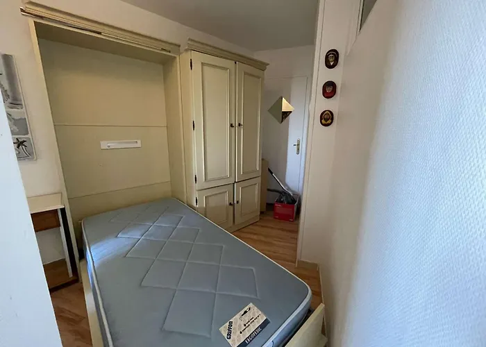 Appartement Spacieux 4 Pers, Balcon, Vue Mer, Proche Plage, Parking, Ménage Inclus - Fr-1-224c-116 *