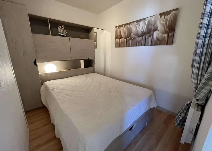 Spacieux 4 Pers, Balcon, Vue Mer, Proche Plage, Parking, Ménage Inclus - Fr-1-224c-116 Appartement